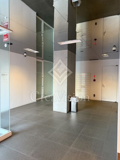 プライムガーデン駒沢大学 エントランス