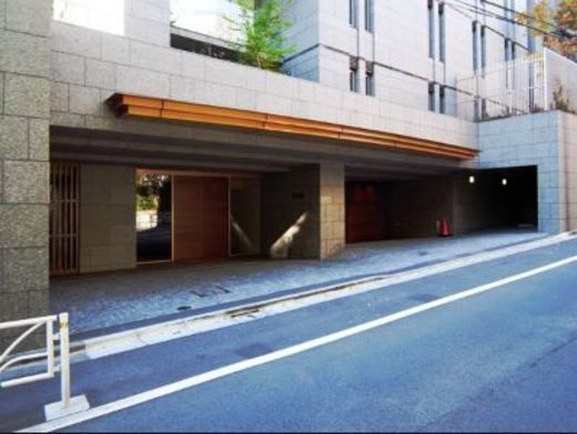 グランツオーベル南平台 建物エントランス
