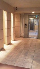 アピカ原宿 エントランス