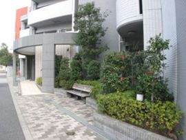 クレアシティアイテック品川ウエストレジデンス エントランス前