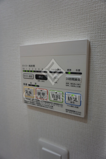 レジディア三軒茶屋3 1K　浴室乾燥機