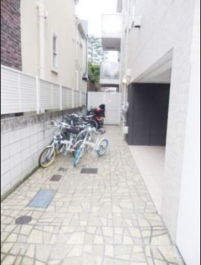 レガリアレジデンス自由ヶ丘イクス 駐輪場