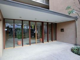マナハウス四谷 建物
