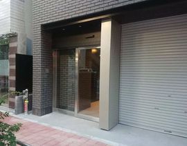 ジプラス新橋 入口