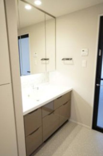 デュフレ渋谷本町 独立洗面台