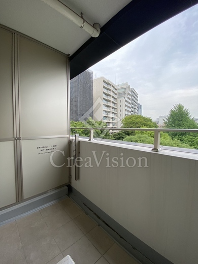ザ・ロイヤルガーデンレジデンス白金台 バルコニー