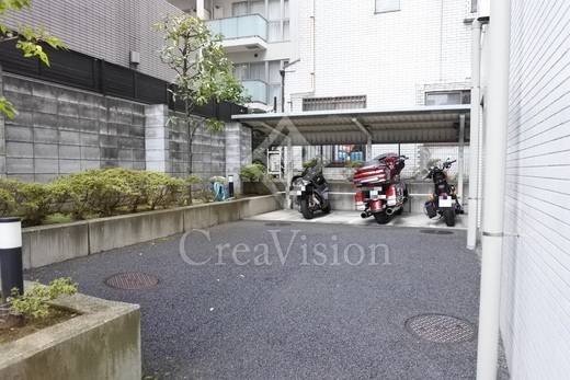 パークアクシス南麻布 バイク置き場