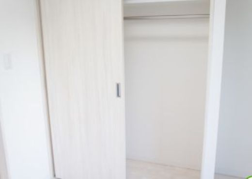 ガーラ・プレシャス三軒茶屋 クローゼット
