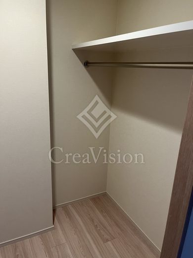 ルフォンプログレ浅草入谷 クローゼット
