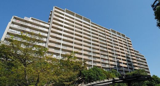 オーベルグランディオ萩中 物件写真 建物写真3
