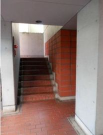 塩入小路(事務所) 階段
