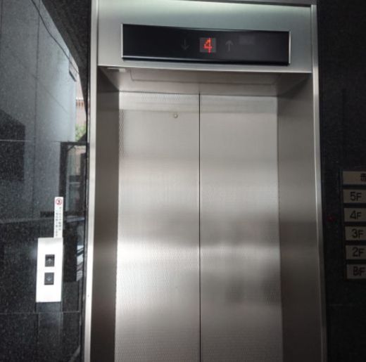 赤坂楓庵ビル エレベーター