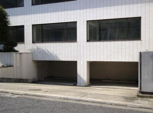 松井高輪ビル 駐車場　写真