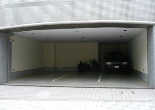 いちご半蔵門ビル 駐車場　写真