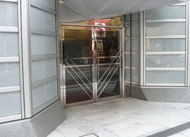 いちご半蔵門ビル エントランス　写真
