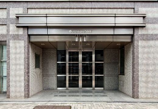 いちご神田錦町ビル エントランス　写真