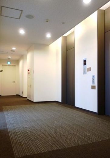 いちご神田錦町ビル エレベーターホール　写真