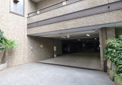 高輪コート 駐車場　写真
