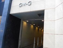 GM-Gビル エントランス　写真