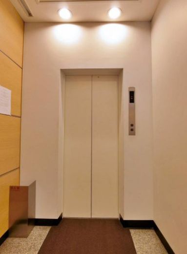 元赤坂テラサワビル エレベーター　写真