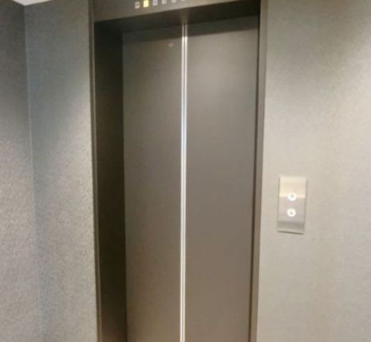東京セントラルプレイス エレベーター　写真