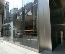 GINZA SIX 1階　写真