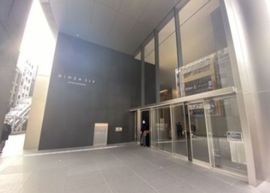 GINZA SIX エントランス　写真