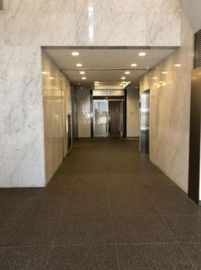 九段サウスサイドスクエア エントランスホール　写真