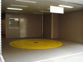 ラウンドクロス築地 駐車場　写真