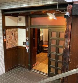 虎ノ門第一法規ビル 店舗入口　写真