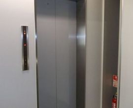東神田堀商ビル エレベーター　写真