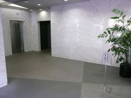 岩本町東洋ビル エントランスホール　画像