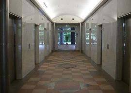 シーバンスN館 エレベーターホール　写真