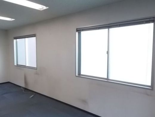 AYビル(小伝馬町) 窓