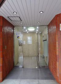 オンラインビル エントランス　写真