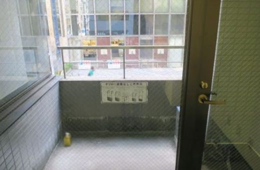 神田STビル バルコニー　写真