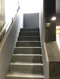 神田STビル 階段　写真