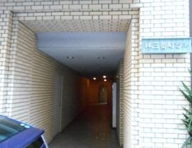 林三番町ビル エントランス　写真