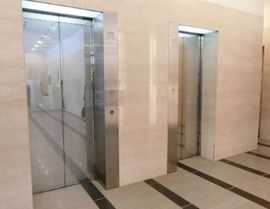 八重洲通ハタビル エレベーターホール　写真