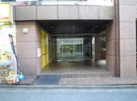 代々木TRビル エントランス　写真