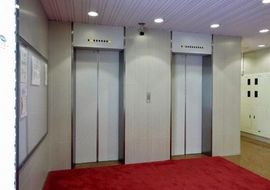 新八重洲ビル エレベーターホール　写真