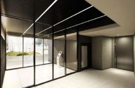 市ヶ谷科学技術イノベーションセンタービル エントランス