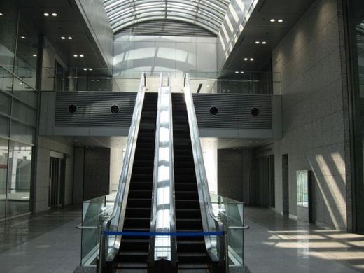 NBF品川タワー エスカレーター　写真