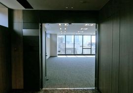 BIZCORE神田須田町 貸室出入り口