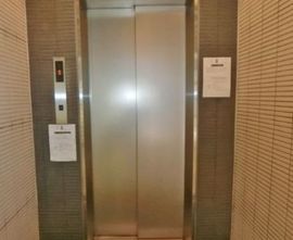 マニエラ銀座ビル エレベーター
