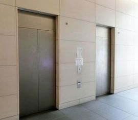 麹町ミッドスクエア(旧：麹町4丁目共同ビル) エレベーター　写真