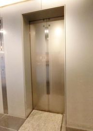 イースト・インタービル エレベーター　写真