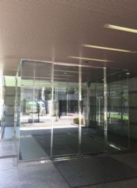 芝SIAビル エントランス　写真