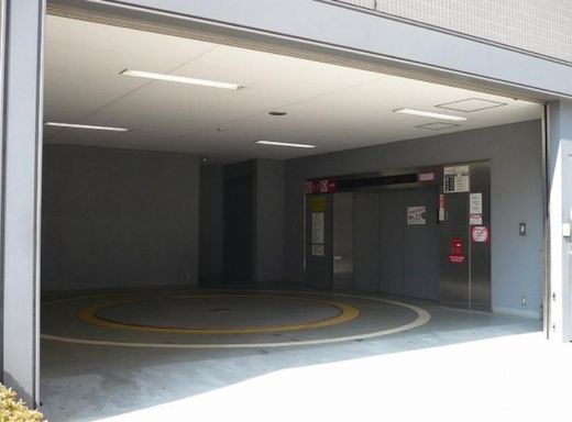 芝SIAビル 駐車場　写真