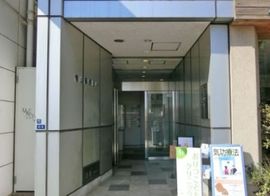 青山高野ビル エントランス
